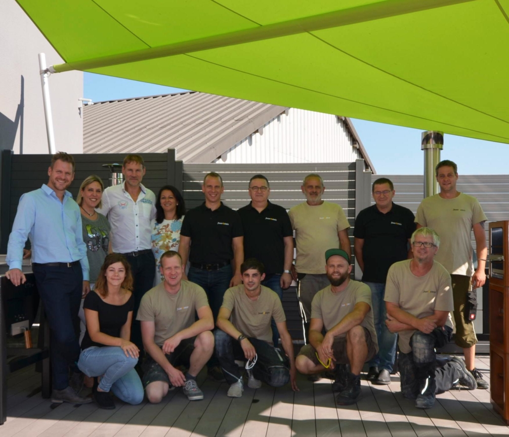 Feuer und Stein, Spezialist für Kamine, Parkett, Pizzaöfen, Sauna, Terrasse